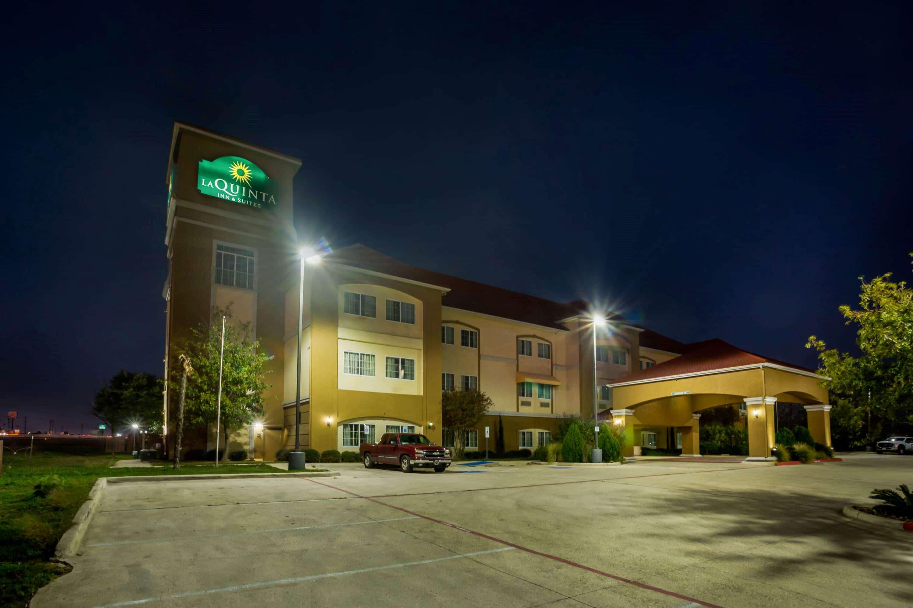 La Quinta By Wyndham Kyle - Austin South Hotel Exterior foto
